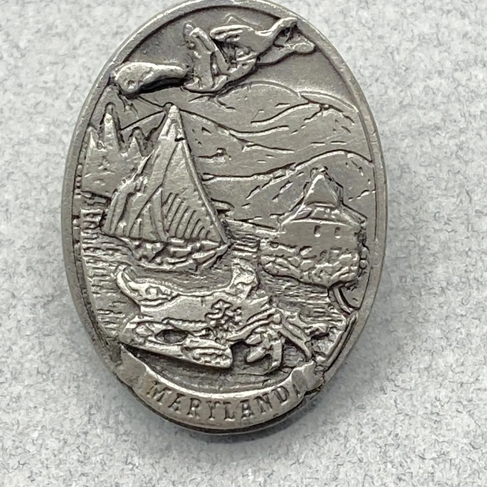 Pewter Maryland TRAUB Tie Tac Lapel Pin Unisex